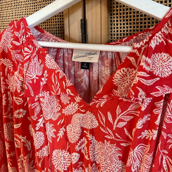 Universal Thread Women’s M Floral Dress - Picture 2 of 4